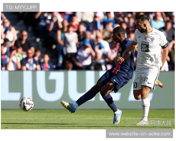 法国足球纪录片开拍，聚焦2025-2026赛季法甲争冠