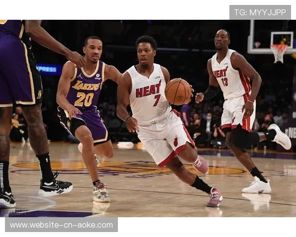 爵士115-111险胜热火，替补阵容完成翻盘